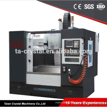 Máquina de trituração do corte do CNC de 3 linhas centrais para o metal VMC550L